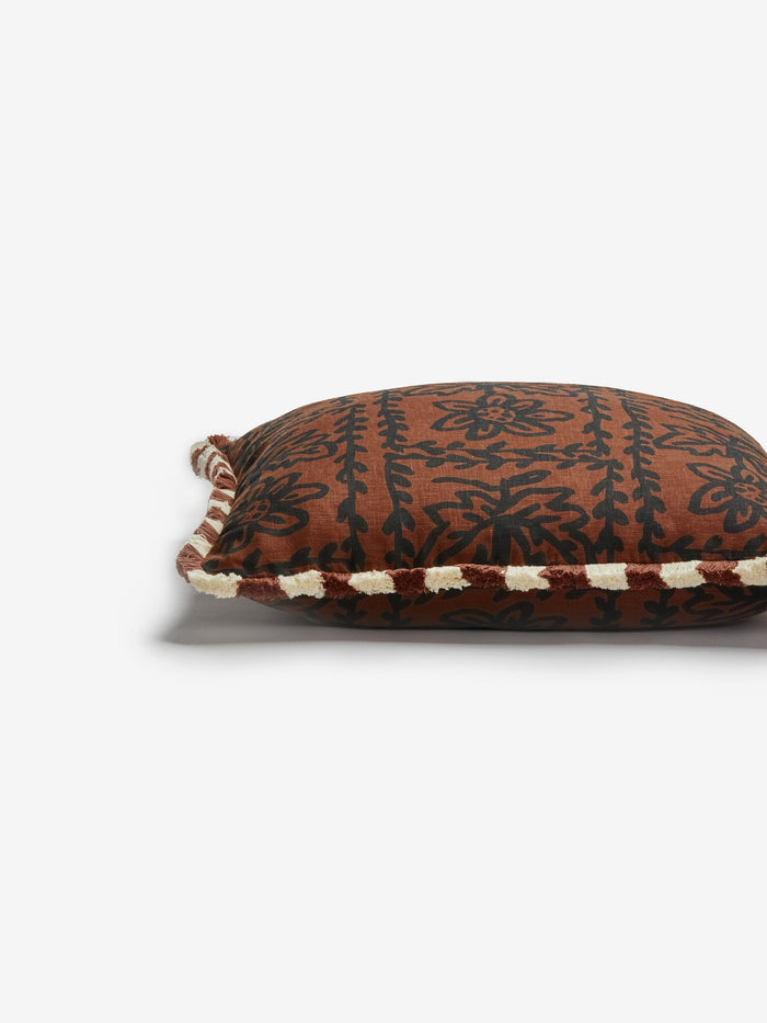 Daisy Chocolate Cushion