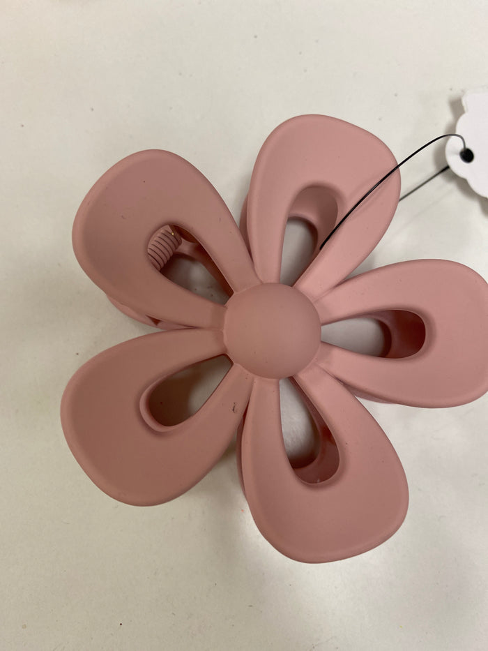 Flower hair clip