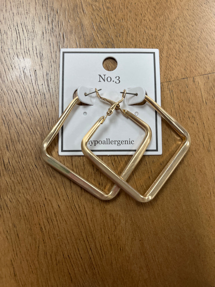 Gold hammered 1.25” square earring