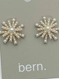 Holiday Burst Stud (pearl) BER772