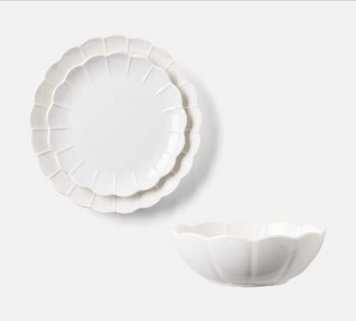 Iris Scallop Melamine Dinnerware Set