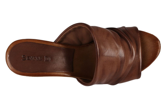 Larisia Mules - Cuoio