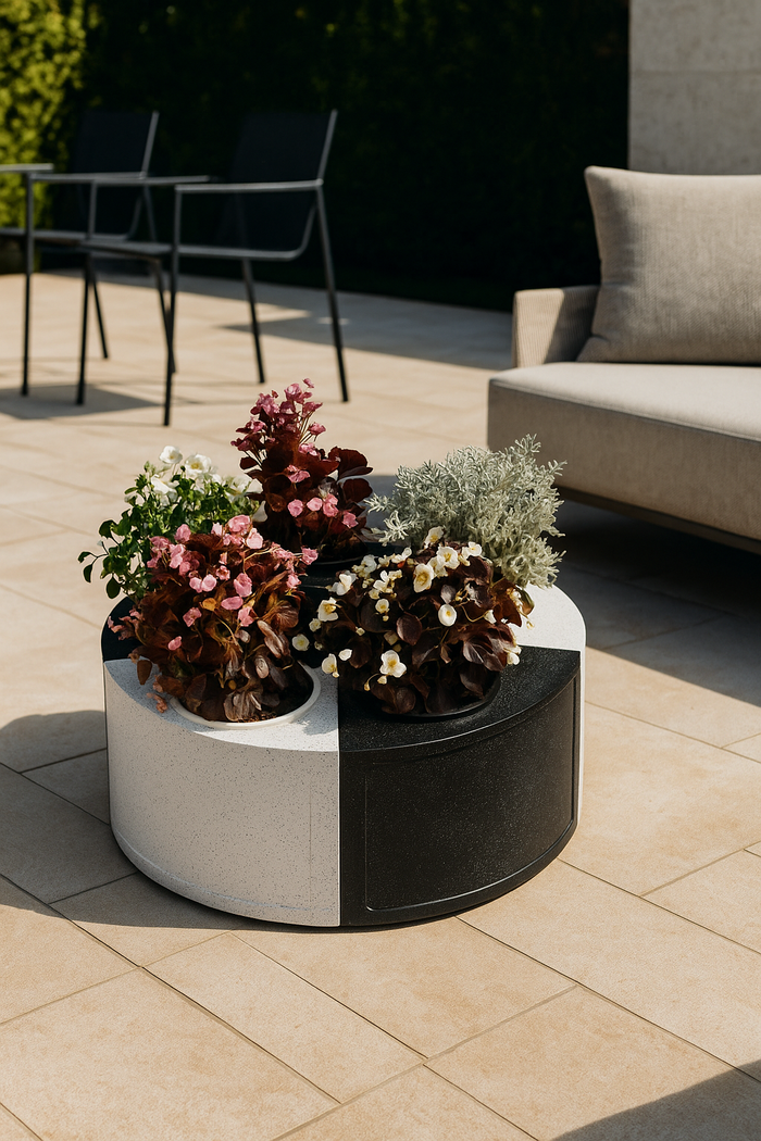 Greenri Loopix indoor & outdoor planter - product view 2