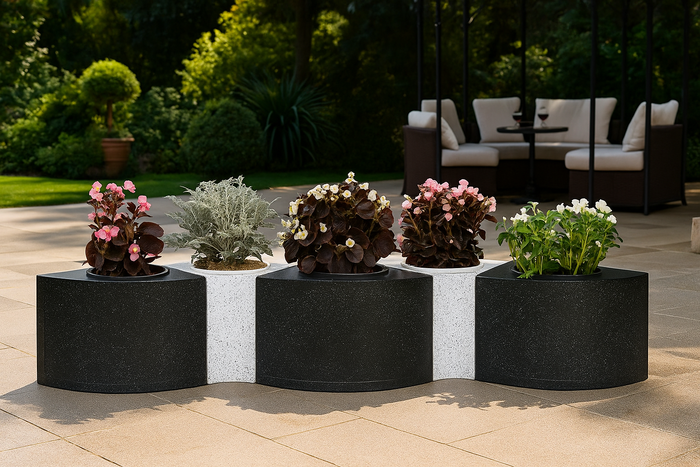 Greenri Loopix indoor & outdoor planter - product view 3