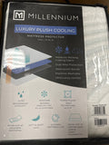 Luxury plush cooling mattress protector