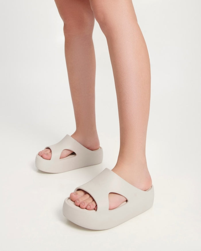 Melissa Free Cut Out Platform - Beige