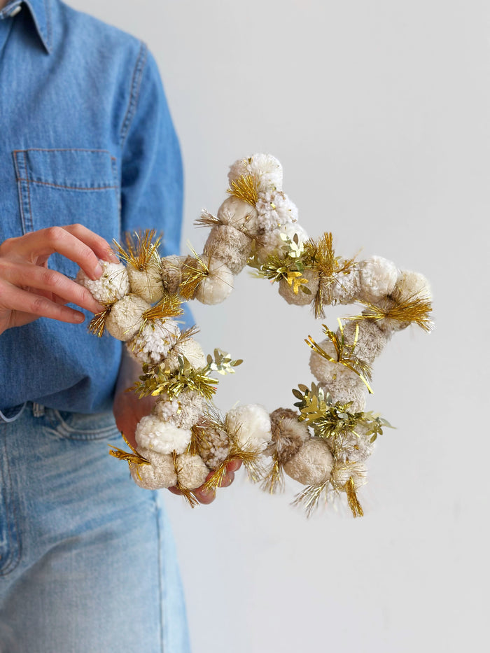 Natural + Gold Pom Pom Christmas Wreath - Star