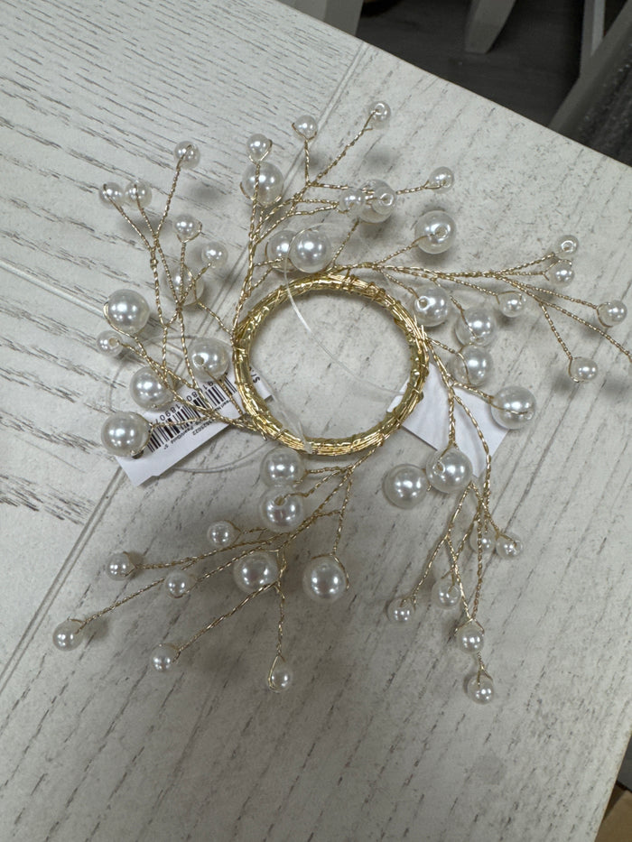 Pearl napkin ring
