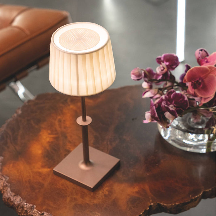Poldina Classic Cordless Lamp: Matte Gold