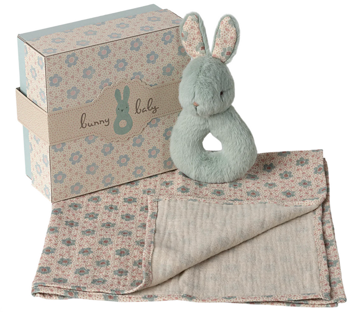 Rabbit rattle set