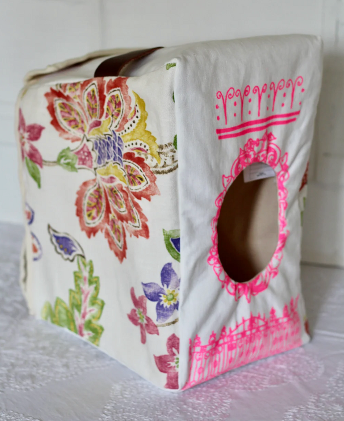 Rose Brownstone Dog House Toy Bag
