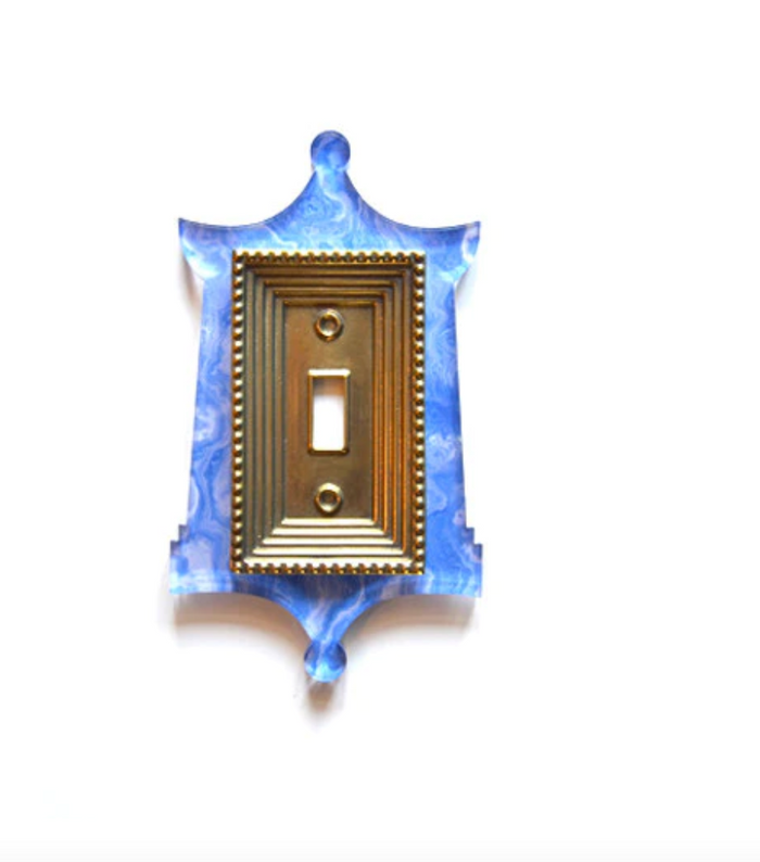 Single Switch Plate in Pagoda Style
