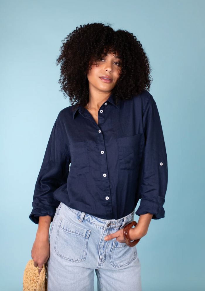 The Boyfriend Linen Shirt - Forever Navy