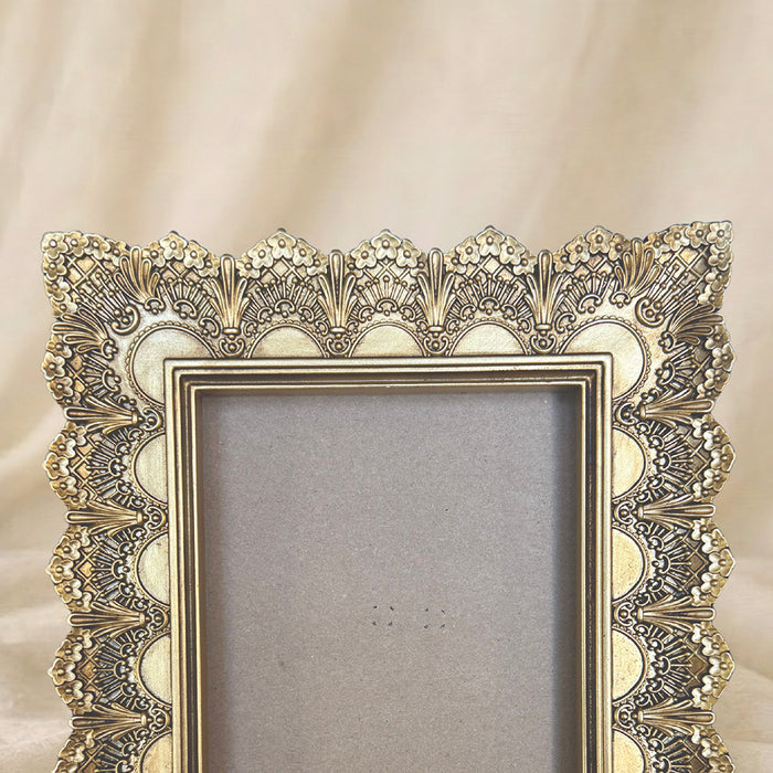The Gilded Lace Frame - 8x10