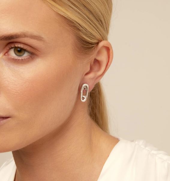 Uno de 50 "Tailor Made" Earrings  safety pin